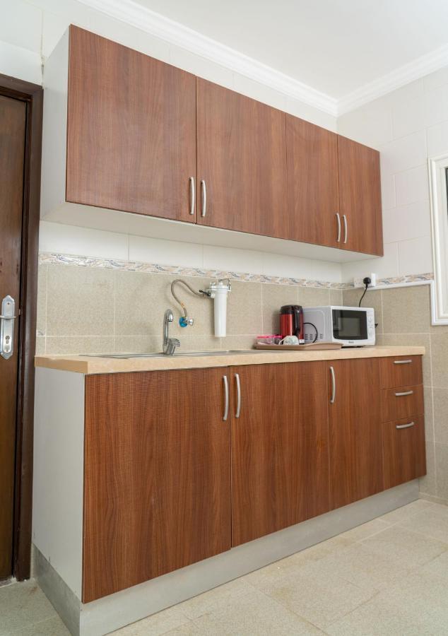 Zodiac Hotel Apartments Fahaheel Kuwait City Luaran gambar